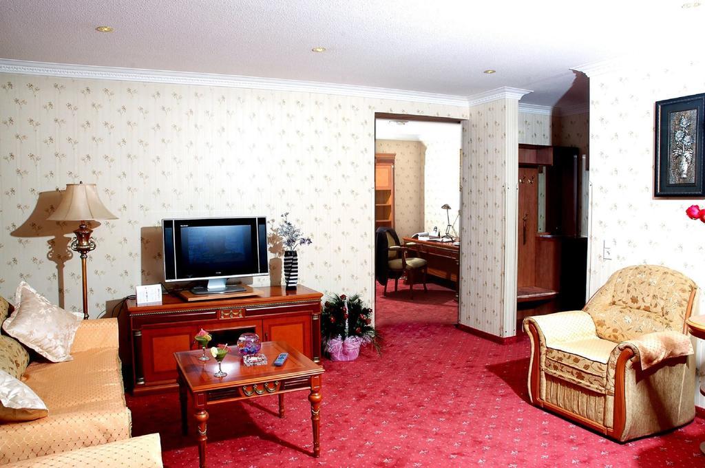 Narantuul Hotel Улан-Батор Экстерьер фото